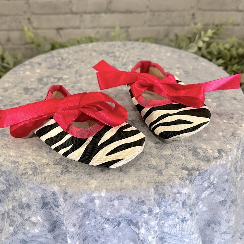 Zebra Print Baby Girl Ballet Flats with Pink Satin Ribbon Ties 9-12 mos. 💖EUC